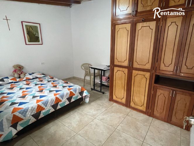 Casa de 4 alcobas en venta en Boston, Medellín, 138 m² · foto 16 de 18