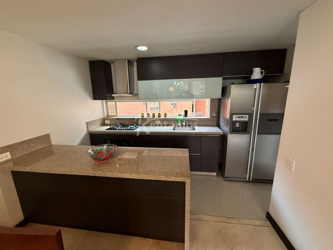 Apartamento de 3 alcobas en venta en Santa María De Los Ángeles, Medellín, 138 m² · foto 4 de 24
