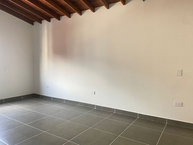 Apartamento de 2 alcobas en venta en Entreamigos, Sabaneta, 63 m² · foto 10 de 19