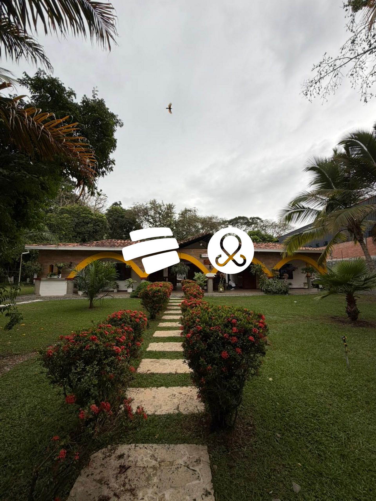 5BR Country House in El espinal (4000 m²) for Sale - 2