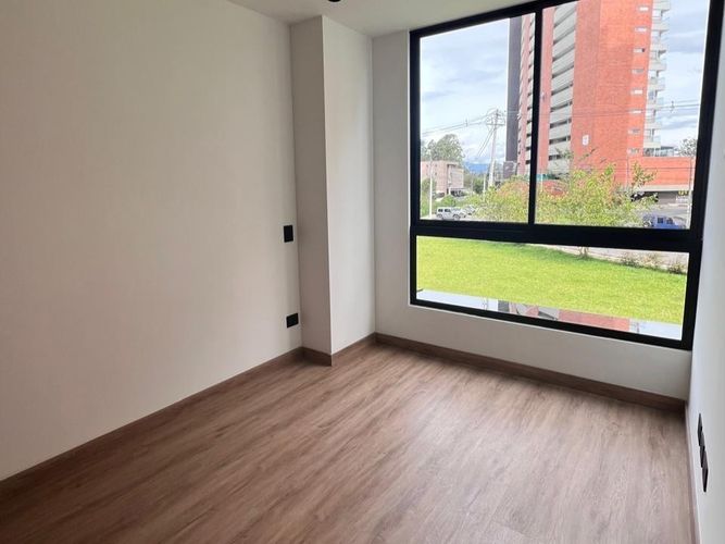 Casa de 4 alcobas en venta en Llano Grande, Rionegro, 253 m² · foto 9 de 17