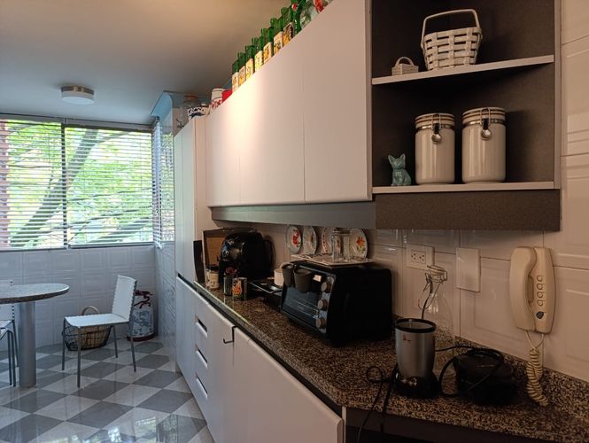Apartamento de 3 alcobas en venta en El Poblado, Medellín, 165 m² · foto 7 de 18