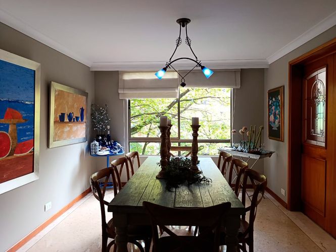 Apartamento de 3 alcobas en venta en El Poblado, Medellín, 165 m² · foto 2 de 18