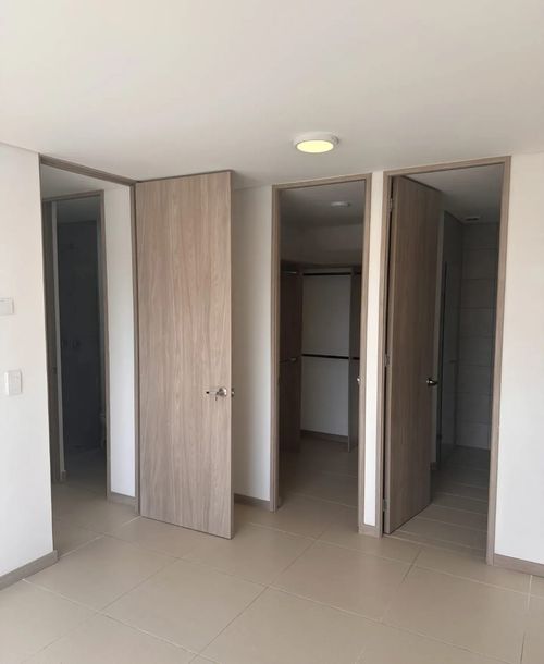 Apartamento de 2 alcobas en venta en Rodeo Alto, Itagüí, 57 m² · foto 9 de 24