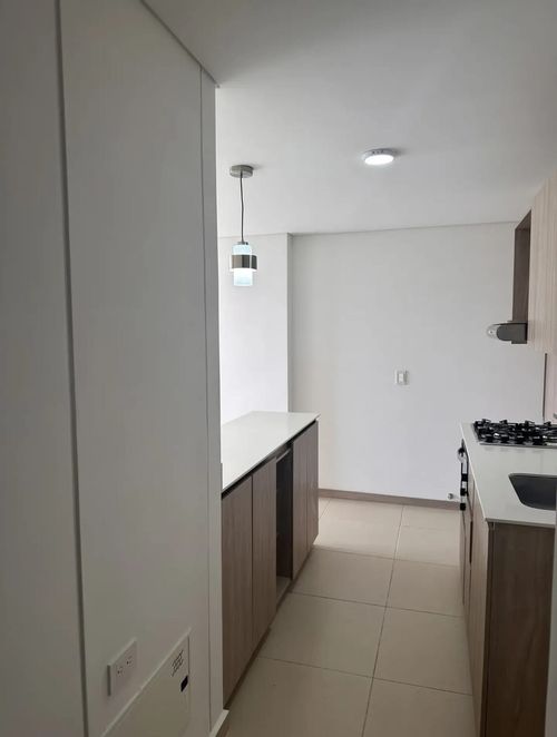 Apartamento de 2 alcobas en venta en Rodeo Alto, Itagüí, 57 m² · foto 6 de 24