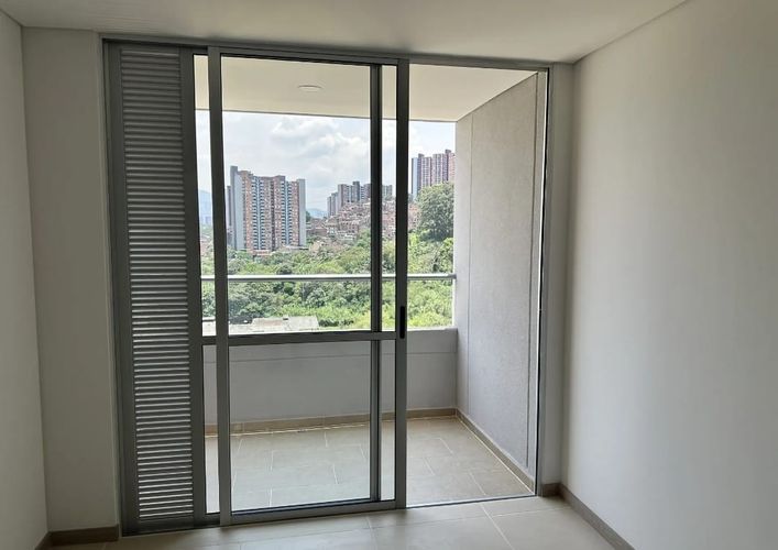 Apartamento de 2 alcobas en venta en Rodeo Alto, Itagüí, 57 m² · foto 24 de 24