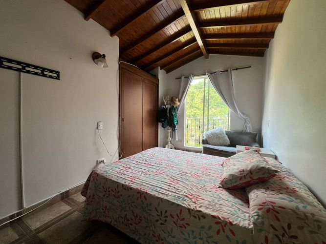 Casa de 5 alcobas en venta en Camino Verde, Envigado, 159 m² · foto 10 de 15