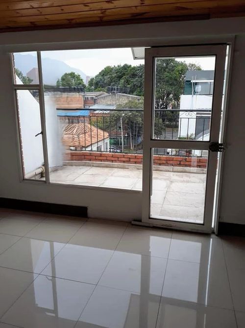 Apartamento de 3 alcobas en venta en Santa Teresita, Bogotá, 51 m² · foto 7 de 7