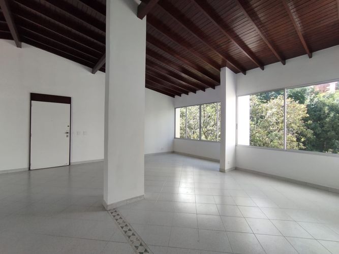 Apartamento de 3 alcobas en arriendo en El Poblado, Medellín, 148 m² · foto 3 de 20