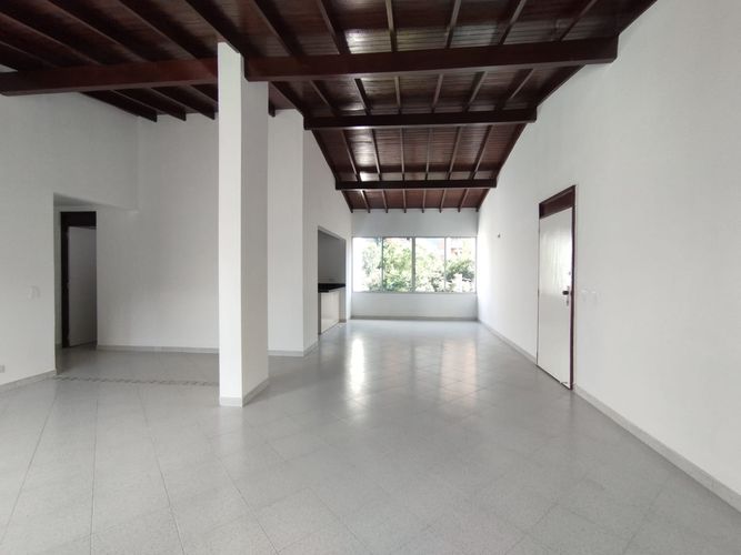 Apartamento de 3 alcobas en arriendo en El Poblado, Medellín, 148 m² · foto 4 de 20