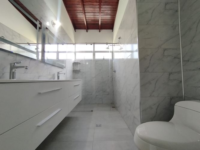 Apartamento de 3 alcobas en arriendo en El Poblado, Medellín, 148 m² · foto 6 de 20