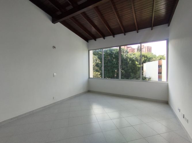 Apartamento de 3 alcobas en arriendo en El Poblado, Medellín, 148 m² · foto 9 de 20