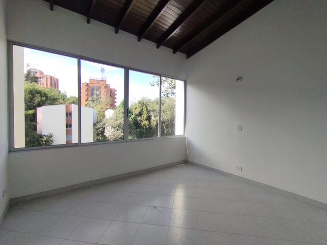 Apartamento de 3 alcobas en arriendo en El Poblado, Medellín, 148 m² · foto 10 de 20