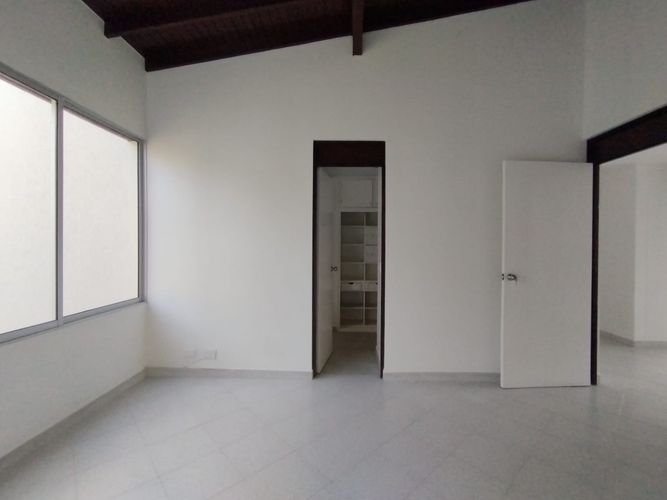 Apartamento de 3 alcobas en arriendo en El Poblado, Medellín, 148 m² · foto 12 de 20