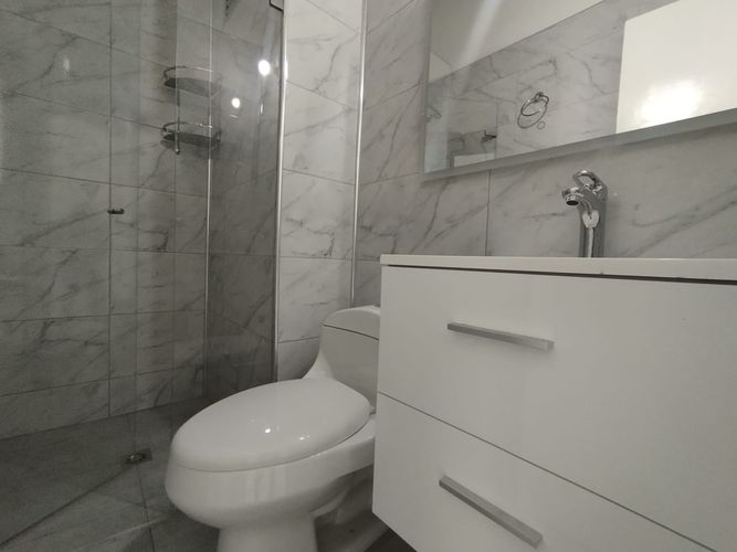 Apartamento de 3 alcobas en arriendo en El Poblado, Medellín, 148 m² · foto 13 de 20