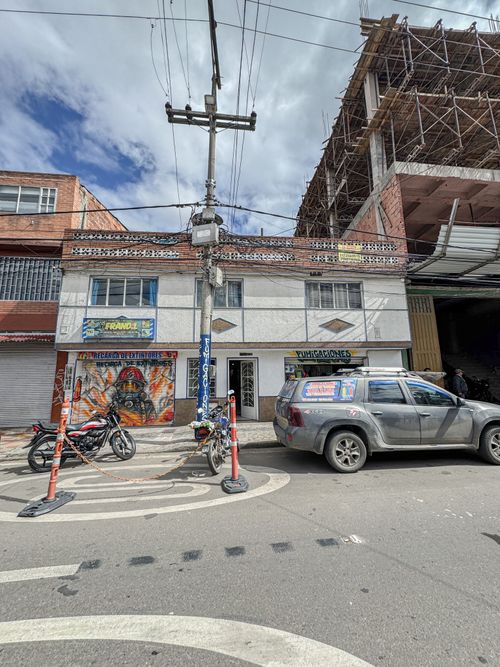 Casa de 12 alcobas en venta en La Trinidad, Bogotá, 540 m² · foto 6 de 10