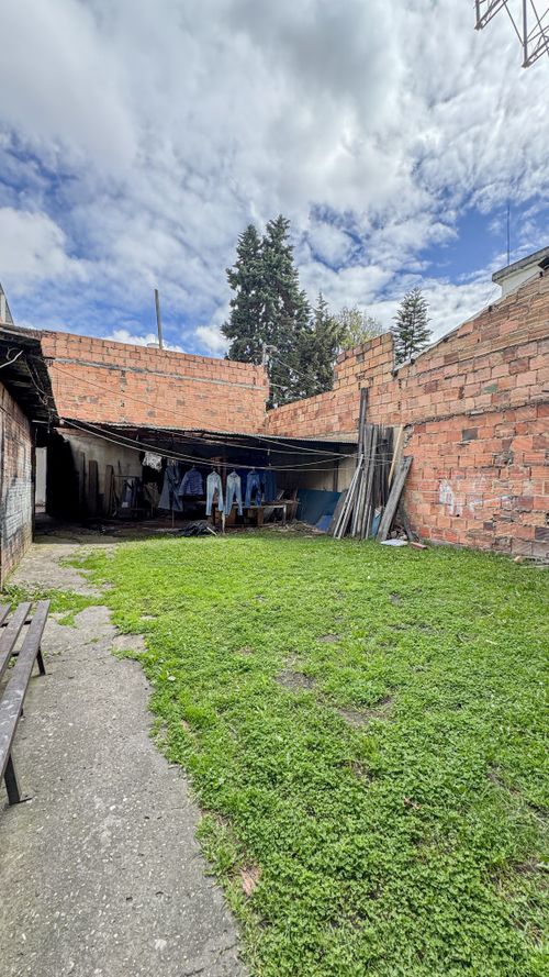 Casa de 12 alcobas en venta en La Trinidad, Bogotá, 540 m² · foto 7 de 10