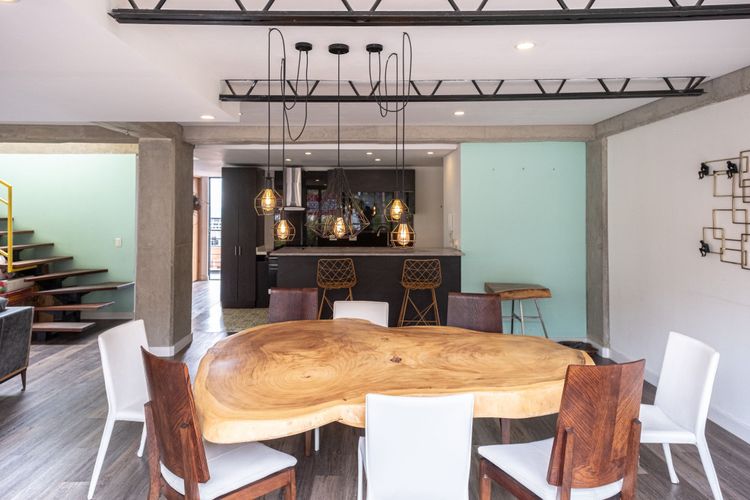 Apartamento de 2 alcobas en venta en Los Rosales, Bogotá, 170 m² · foto 8 de 17
