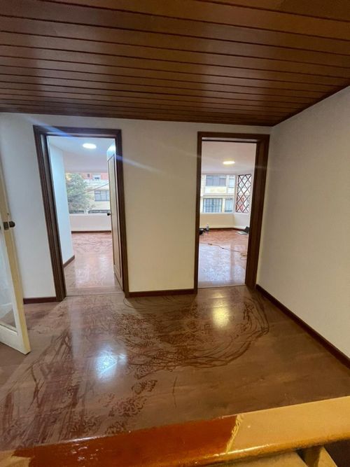 Casa de 4 alcobas en venta en Los Rosales, Bogotá, 375 m² · foto 6 de 23