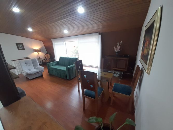 Casa de 4 alcobas en venta en Los Rosales, Bogotá, 375 m² · foto 9 de 23
