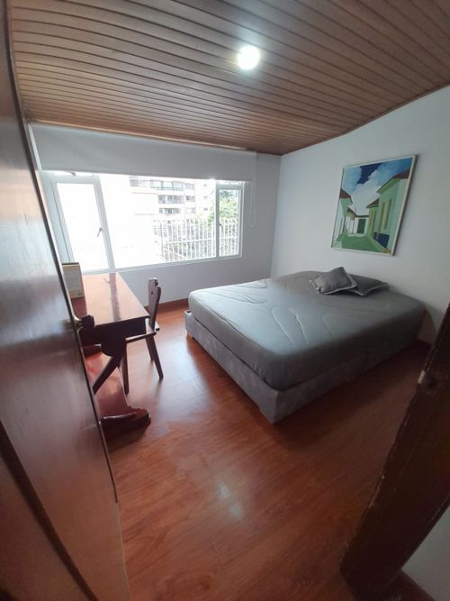 Casa de 4 alcobas en venta en Los Rosales, Bogotá, 375 m² · foto 12 de 23