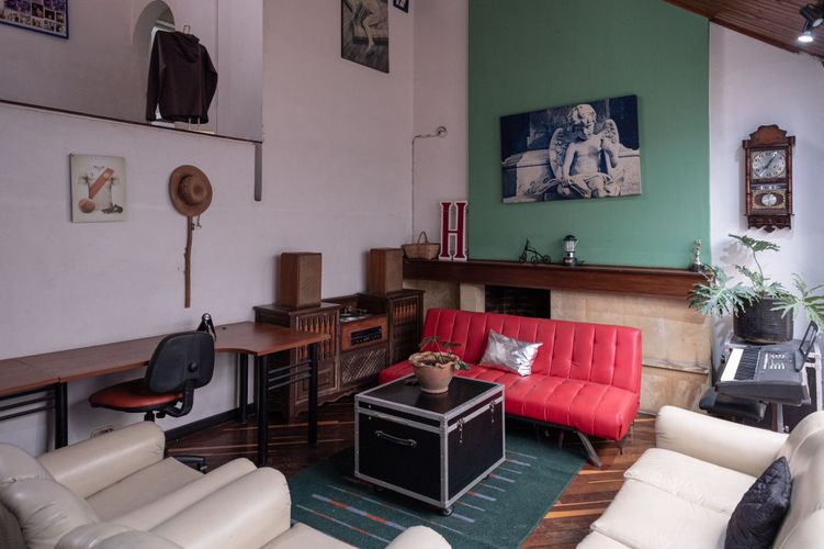 Casa de 5 alcobas en venta en El Contador, Bogotá, 210 m² · foto 9 de 22
