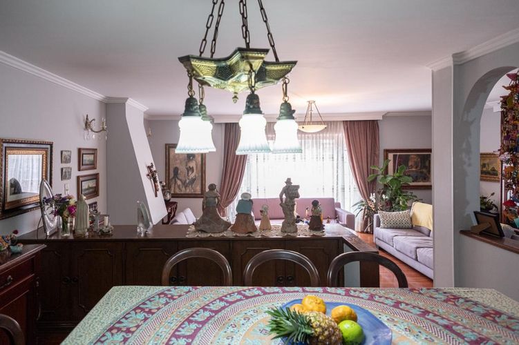 Casa de 5 alcobas en venta en Santa Barbara Central, Bogotá, 337 m² · foto 8 de 23