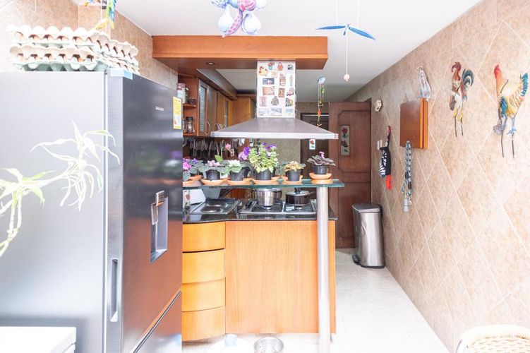 Casa de 5 alcobas en venta en Santa Barbara Central, Bogotá, 337 m² · foto 11 de 23