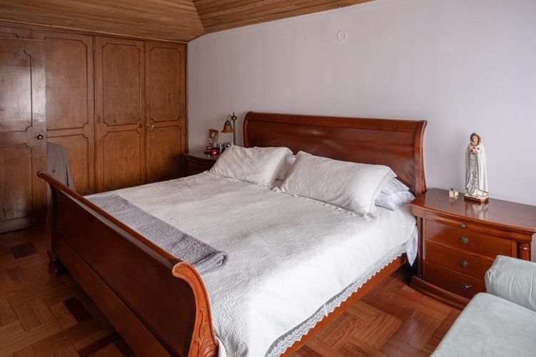 Casa de 5 alcobas en venta en Santa Barbara Central, Bogotá, 337 m² · foto 20 de 23