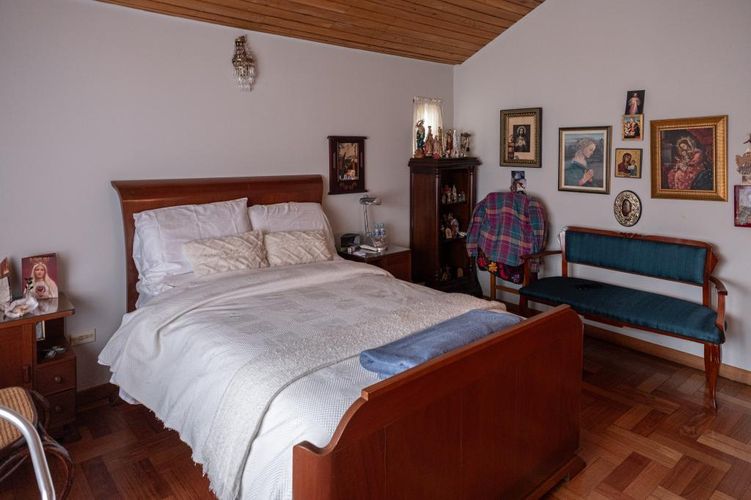Casa de 5 alcobas en venta en Santa Barbara Central, Bogotá, 337 m² · foto 23 de 23