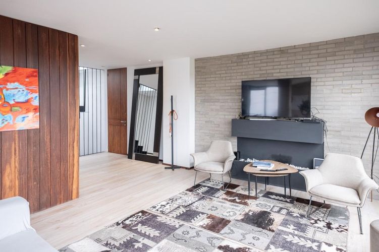 Apartamento de 2 alcobas en venta en El Virrey, Bogotá, 160 m² · foto 4 de 24