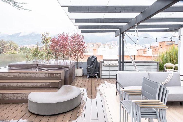 Apartamento de 2 alcobas en venta en El Virrey, Bogotá, 160 m² · foto 21 de 24