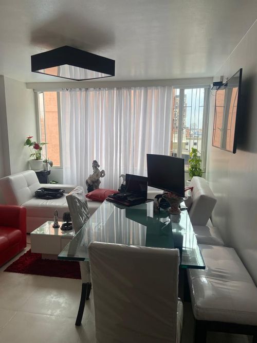 Apartaestudio en venta en Lago Gaitan, Bogotá, 46 m² · foto 2 de 13