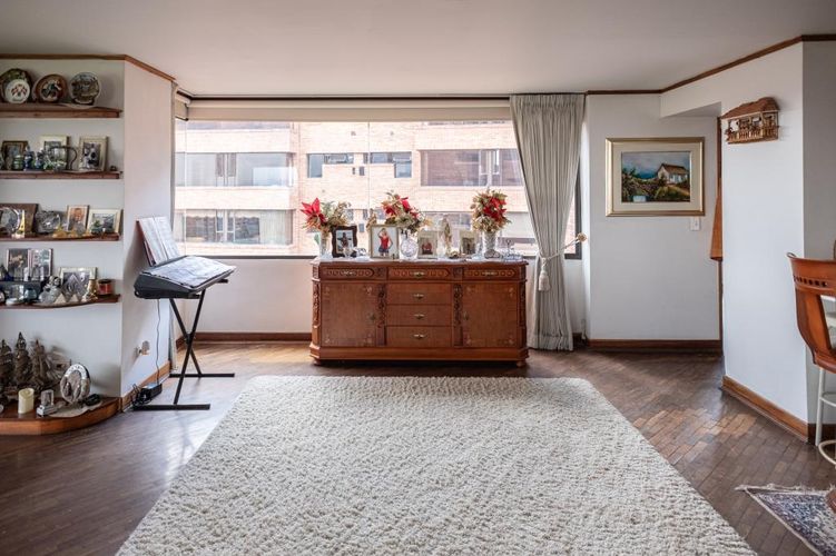 Apartamento de 4 alcobas en venta en La Carolina, Bogotá, 346 m² · foto 5 de 23