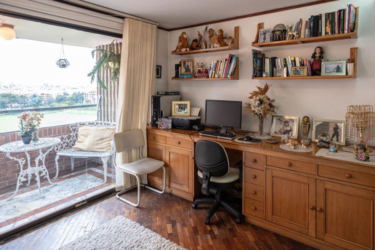 Apartamento de 4 alcobas en venta en La Carolina, Bogotá, 346 m² · foto 14 de 23