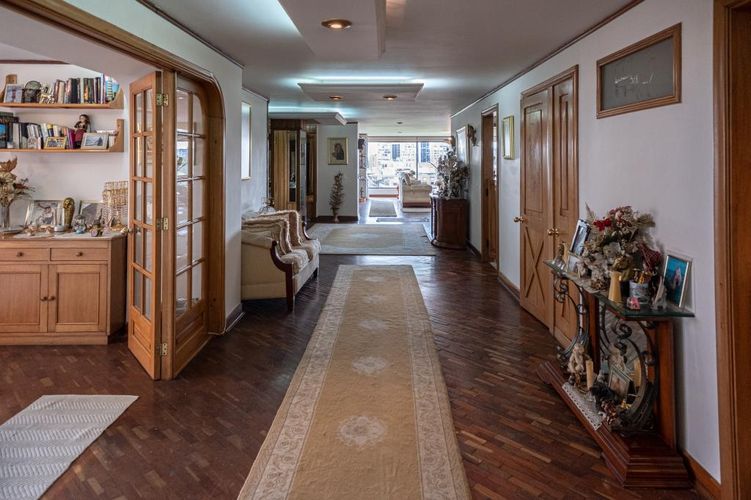 Apartamento de 4 alcobas en venta en La Carolina, Bogotá, 346 m² · foto 18 de 23