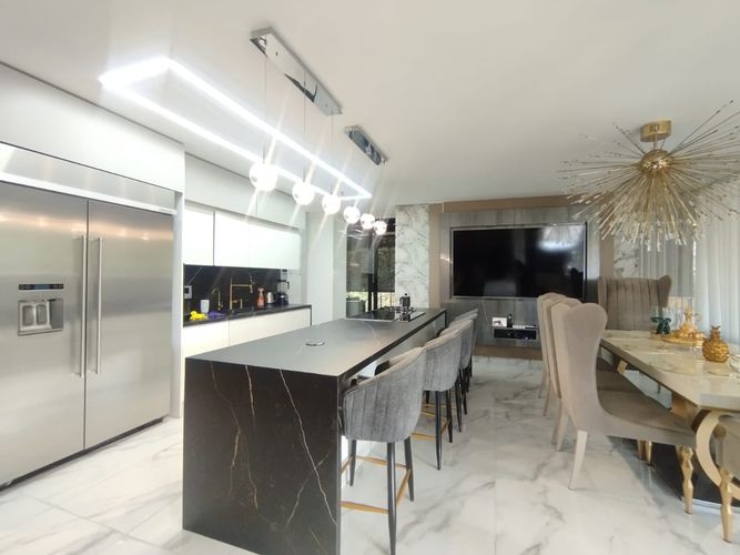 Apartamento de 3 alcobas en arriendo en El Poblado, Medellín, 250 m² · foto 13 de 16