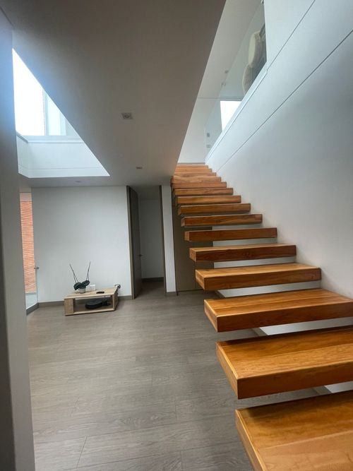 Casa de 4 alcobas en venta en Gratamira, Bogotá, 681 m² · foto 6 de 24