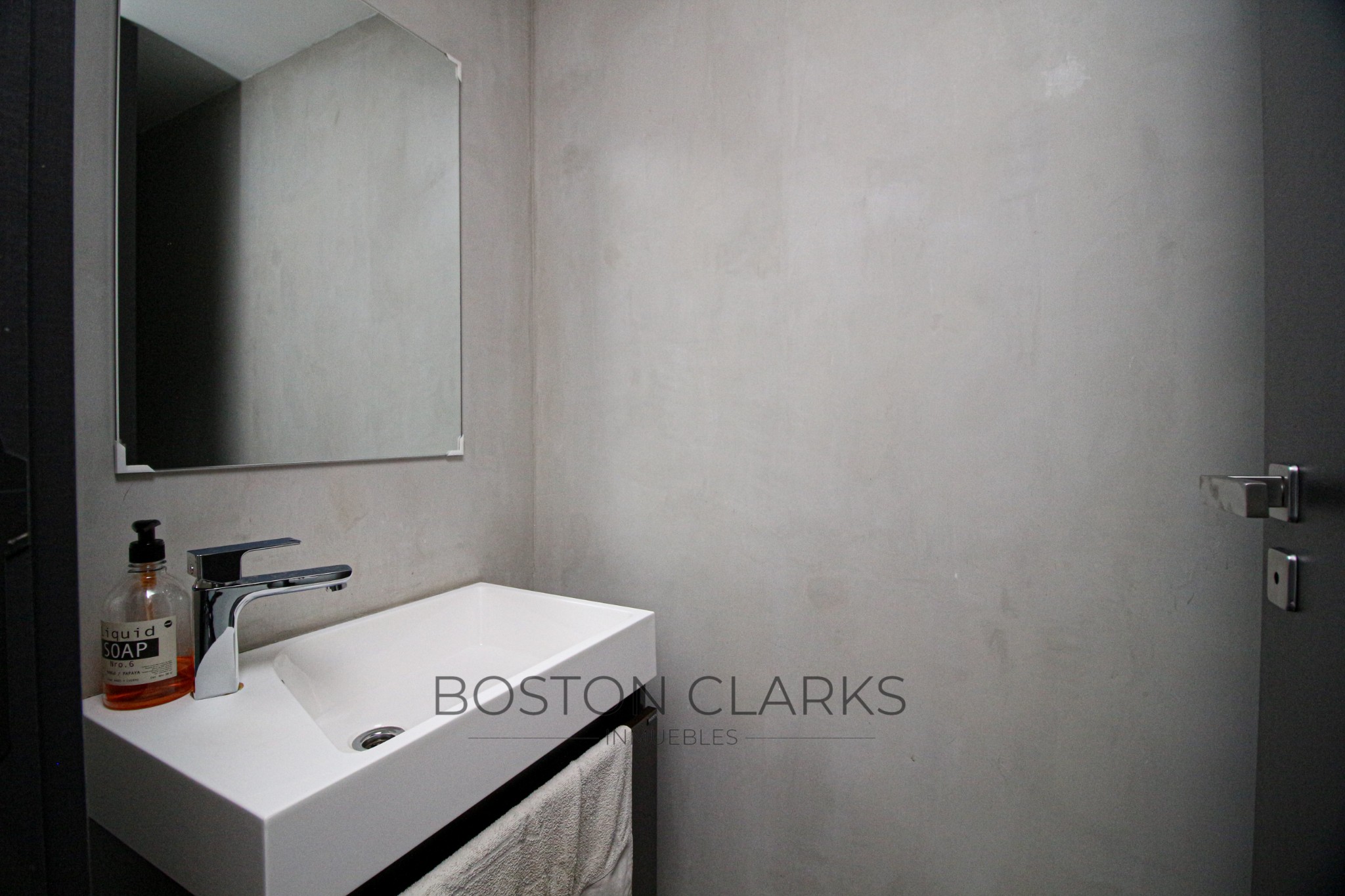 OFICINA EN ALQUILER CON GARAGE FRENTE A WTC · Foto 4