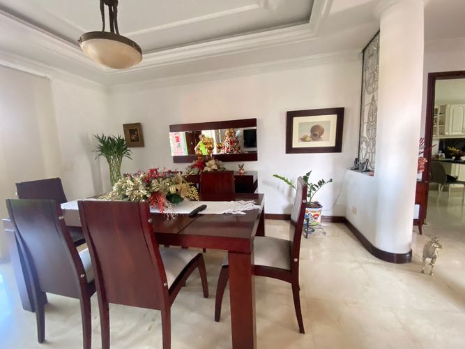 Casa de 5 alcobas en venta en Ciudad Jardin, Cali, 264 m² · foto 9 de 24