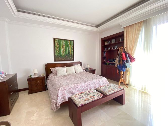 Casa de 5 alcobas en venta en Ciudad Jardin, Cali, 264 m² · foto 21 de 24