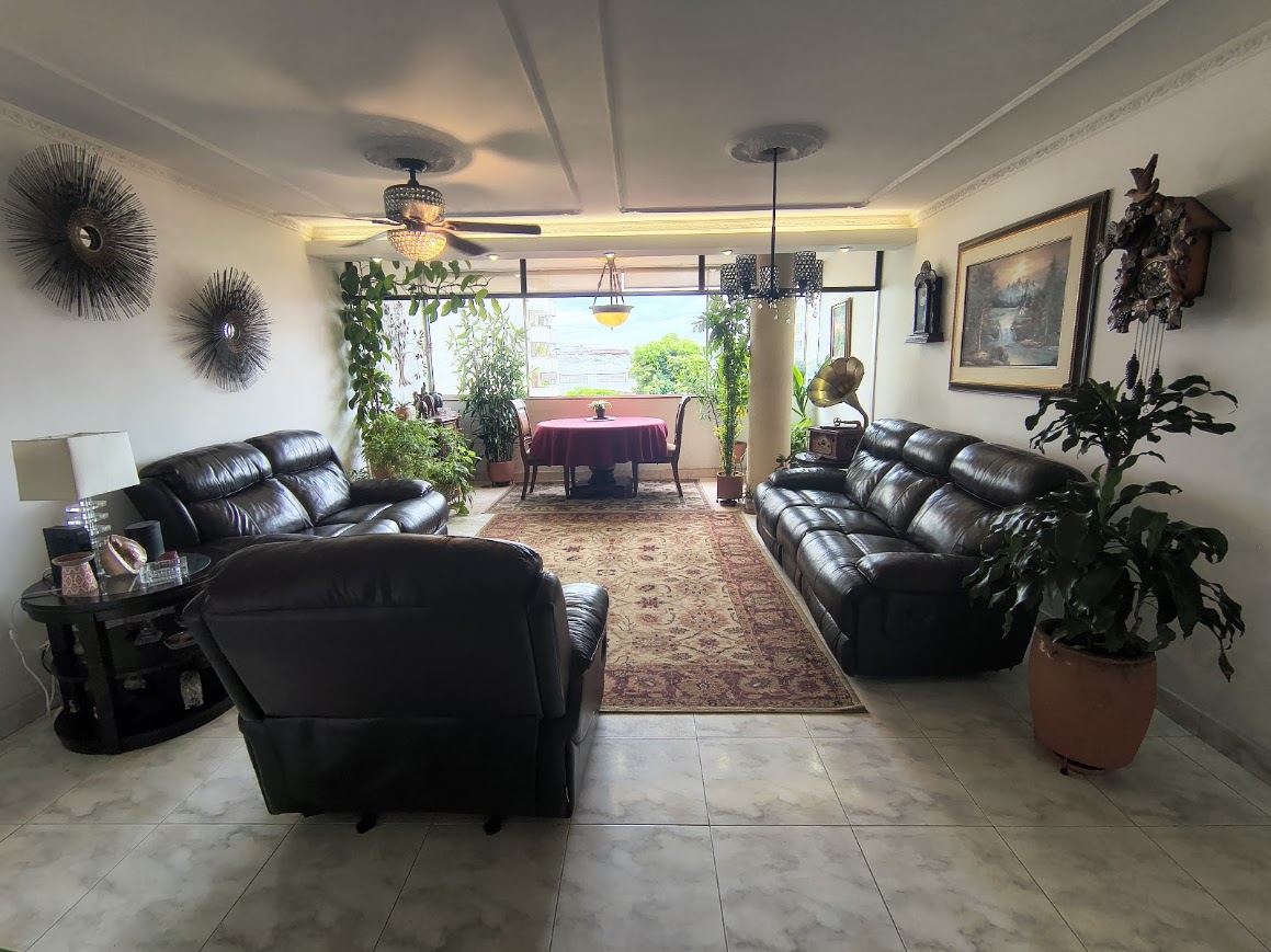 Apartamento en Venta en Versalles, Cali
