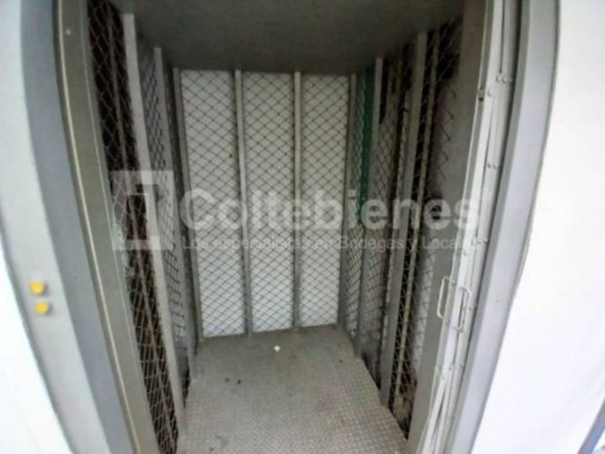 Local en arriendo en La Candelaria, Medellín, 360 m² · foto 18 de 19
