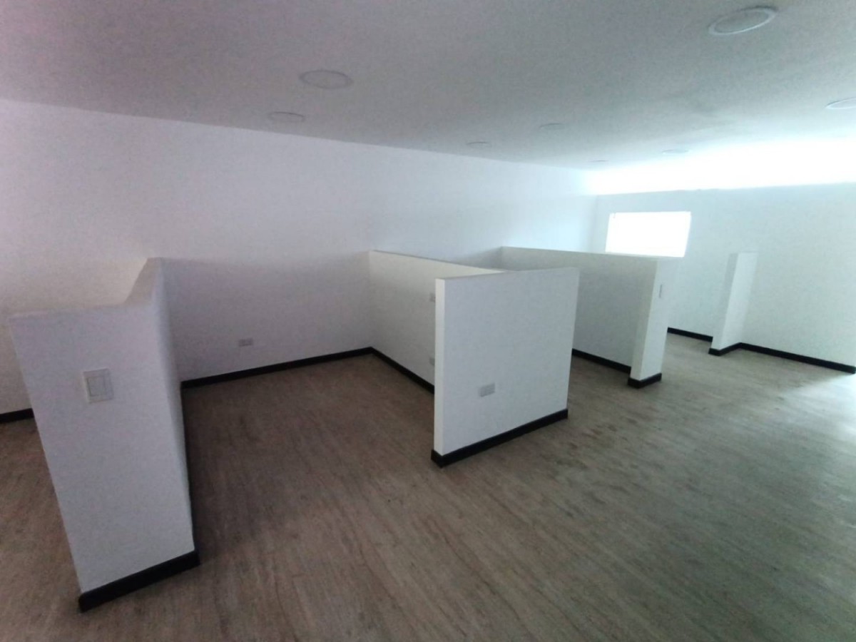 Casa en venta en Fontibon, Bogotá · foto 6 de 24