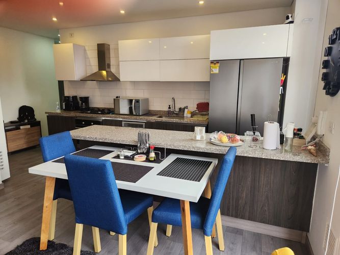 Apartamento de 1 alcoba en venta en Chicó Navarra, Bogotá, 54 m² · foto 4 de 10