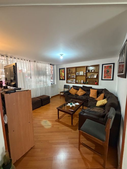 Casa de 6 alcobas en venta en Spring, Bogotá, 480 m² · foto 5 de 24