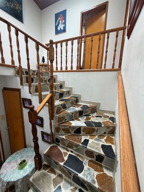 Casa de 6 alcobas en venta en Spring, Bogotá, 480 m² · foto 12 de 24