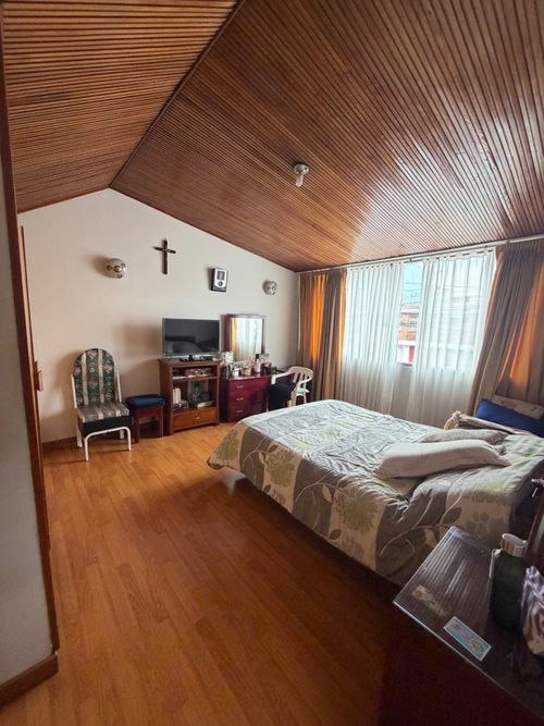 Casa de 6 alcobas en venta en Spring, Bogotá, 480 m² · foto 14 de 24