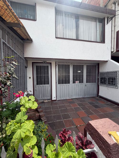 Casa de 6 alcobas en venta en Spring, Bogotá, 480 m² · foto 3 de 24