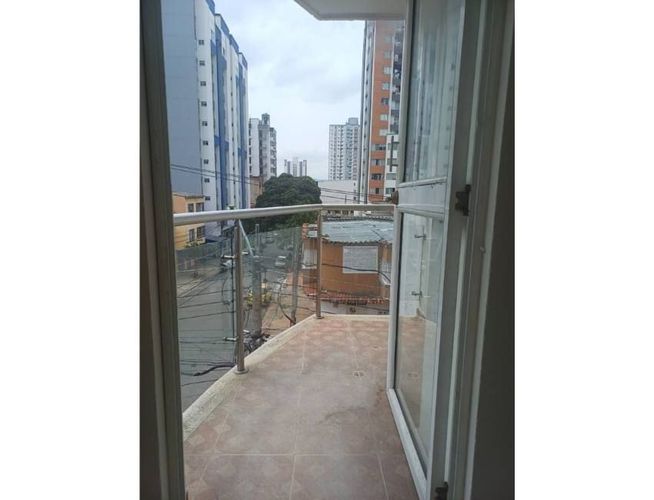 Apartamento de 3 alcobas en venta en El Cinal, Bucaramanga, 80 m² · foto 2 de 14